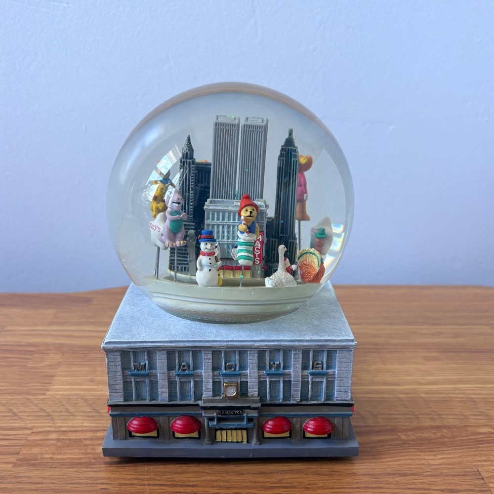 Macy's Thanksgiving Day Parade Musical Snow Globe NYC Twin Towers Skyline READ